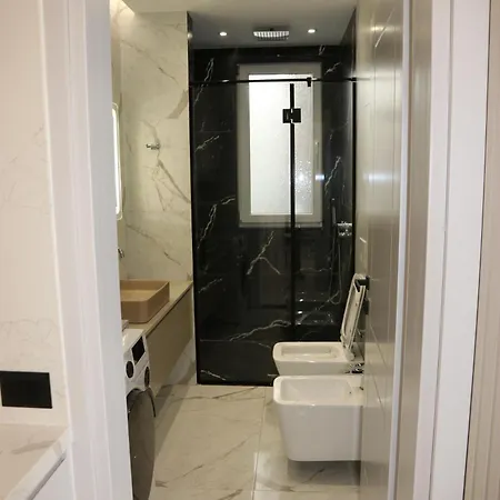 Merxhan's Apartament Golem (Tirana)